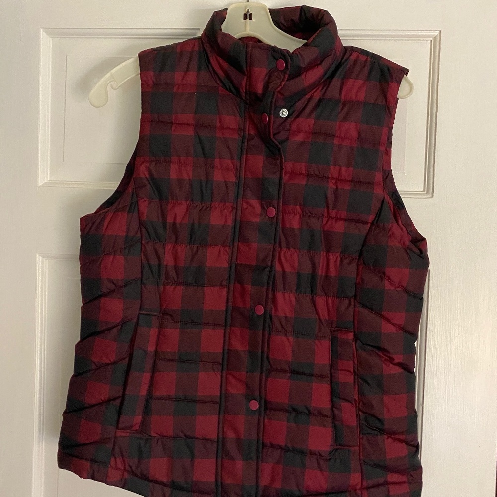 Gap Puffer Vest Women SML Red Black Buffalo Plaid